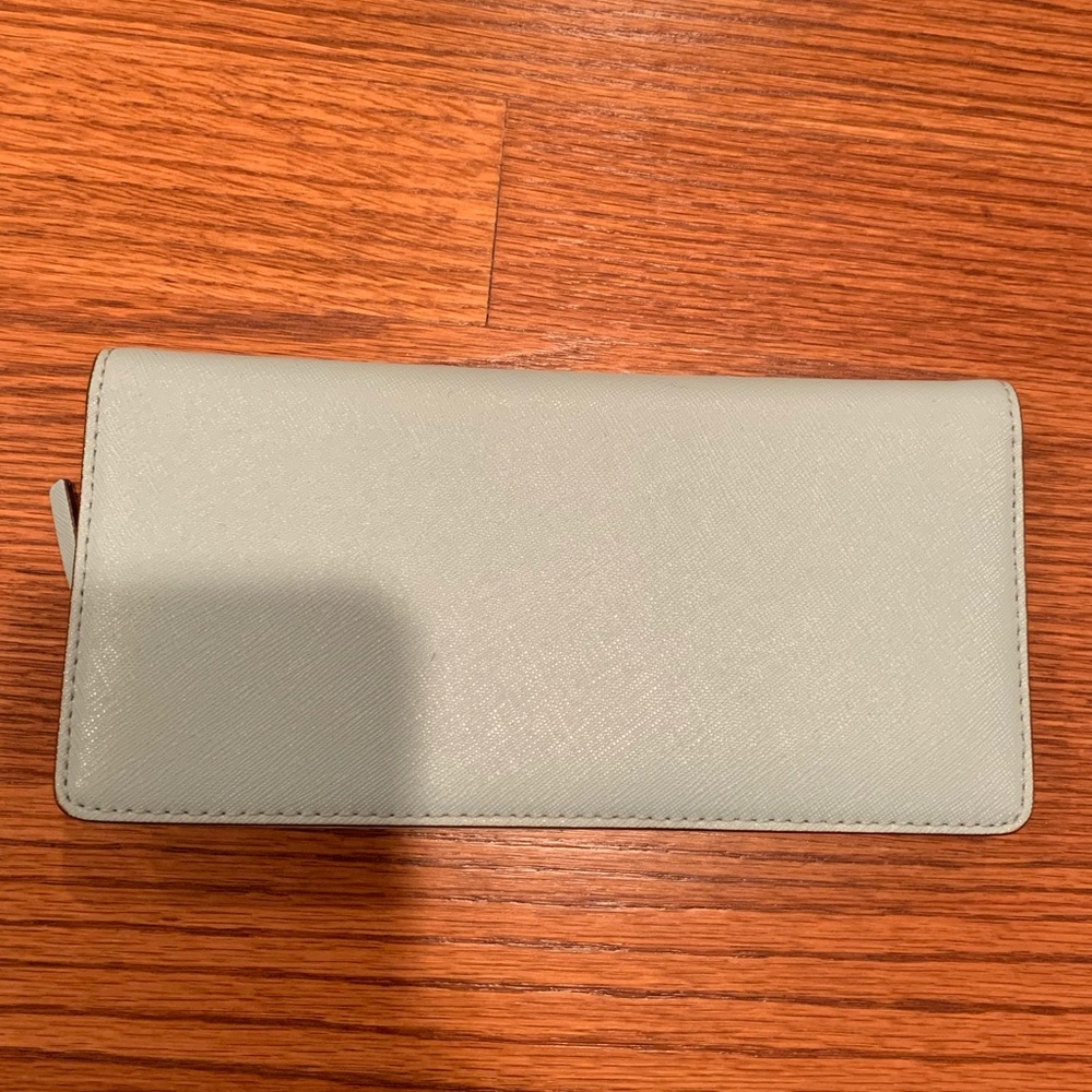 Kate Spade Wallet - Picture 2 of 3